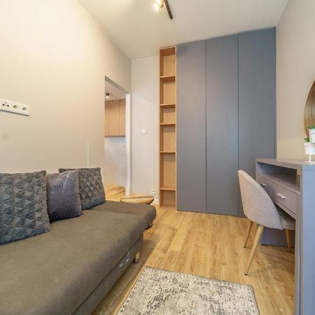 Bright And Charming- Golden Apartments- City Center&S18 Varsavia Esterno foto