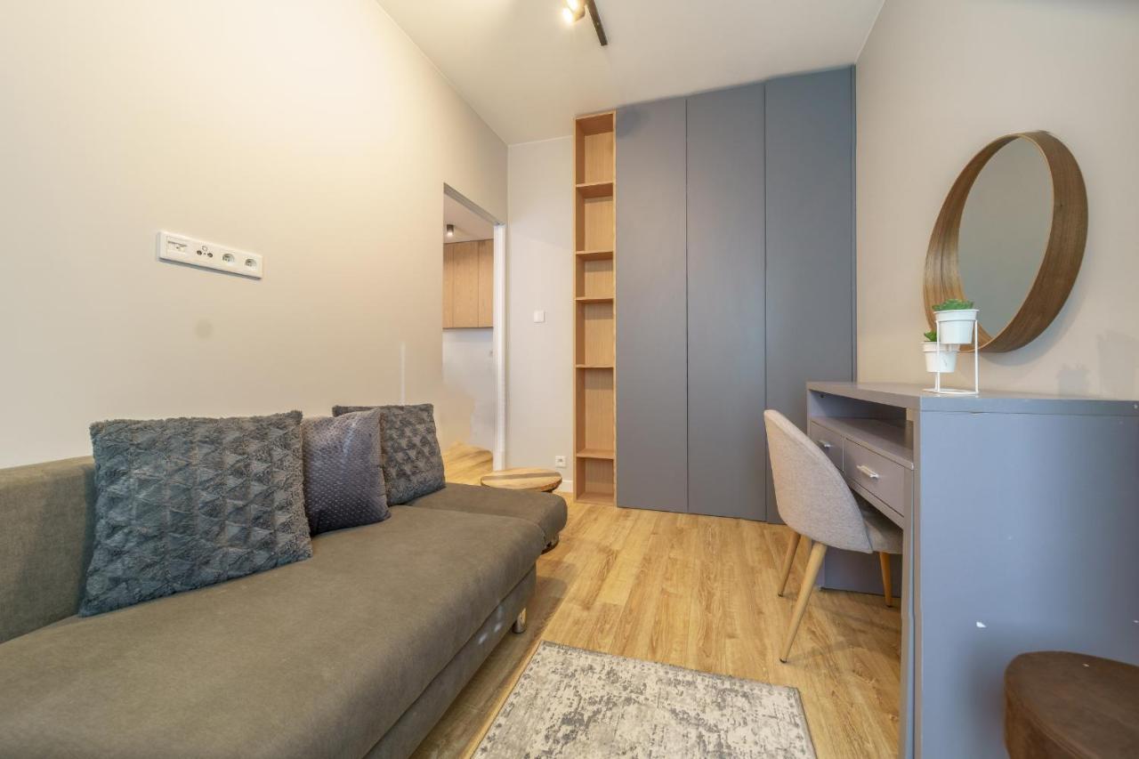 Bright And Charming- Golden Apartments- City Center&S18 Varsavia Esterno foto