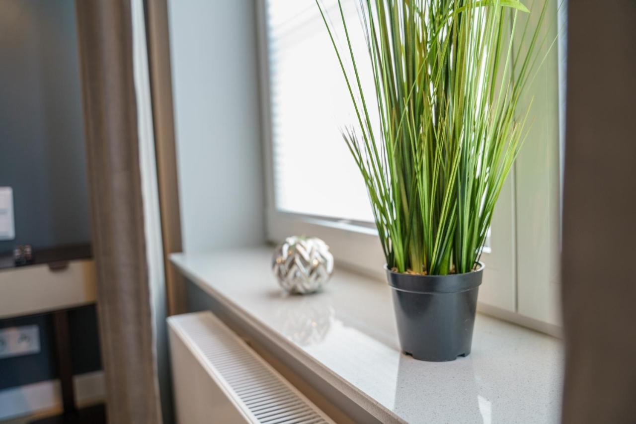 Bright And Charming- Golden Apartments- City Center&S18 Varsavia Esterno foto