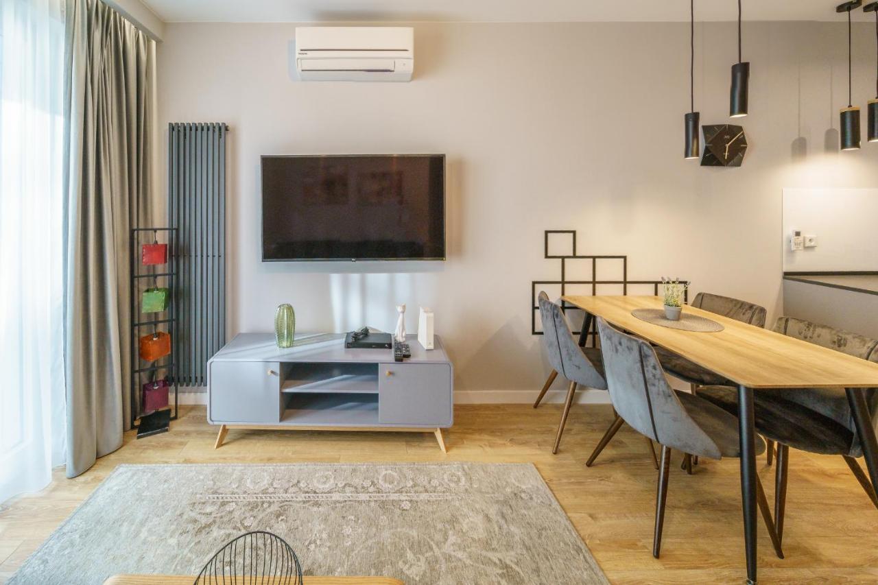 Bright And Charming- Golden Apartments- City Center&S18 Varsavia Esterno foto