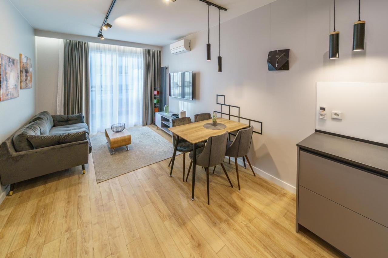 Bright And Charming- Golden Apartments- City Center&S18 Varsavia Esterno foto