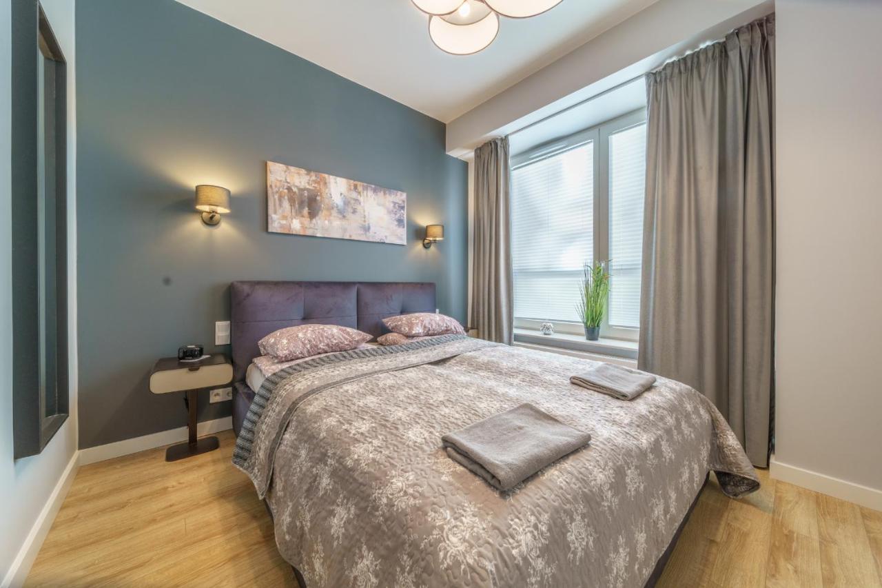 Bright And Charming- Golden Apartments- City Center&S18 Varsavia Esterno foto