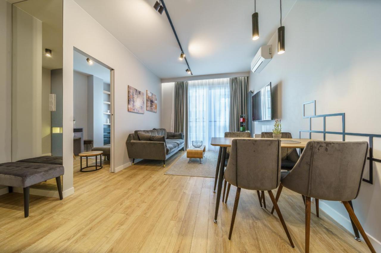 Bright And Charming- Golden Apartments- City Center&S18 Varsavia Esterno foto