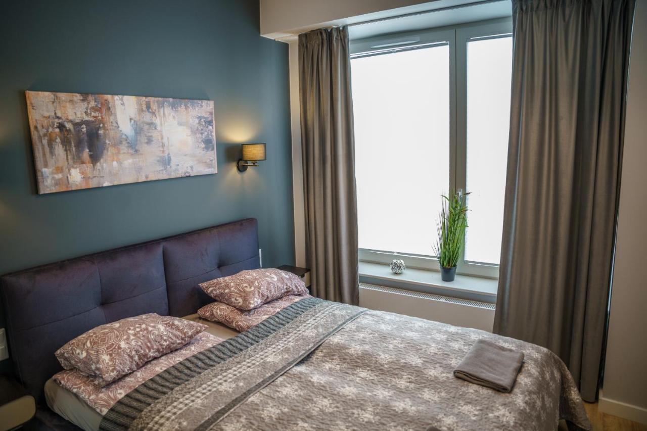Bright And Charming- Golden Apartments- City Center&S18 Varsavia Esterno foto