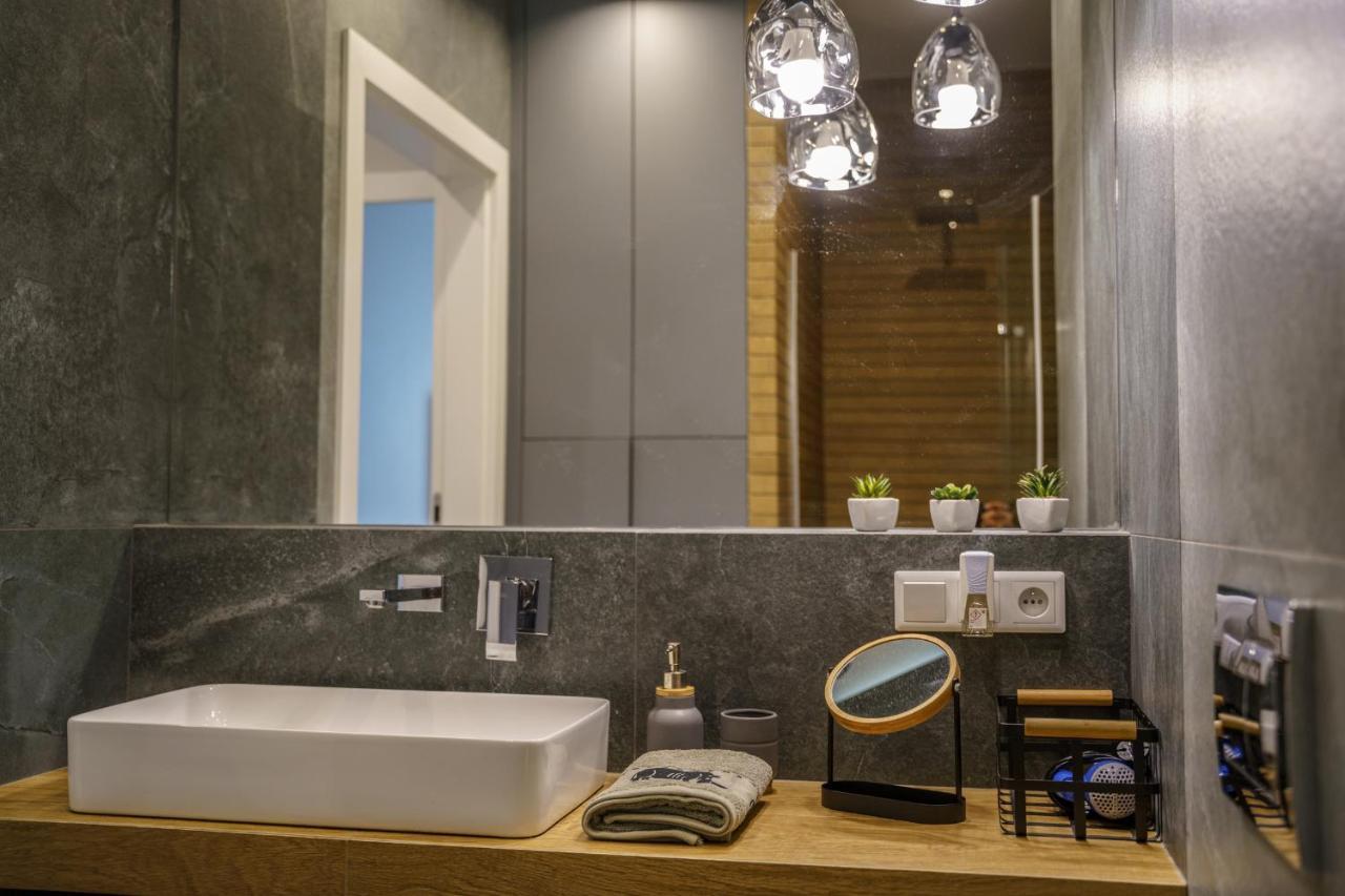 Bright And Charming- Golden Apartments- City Center&S18 Varsavia Esterno foto