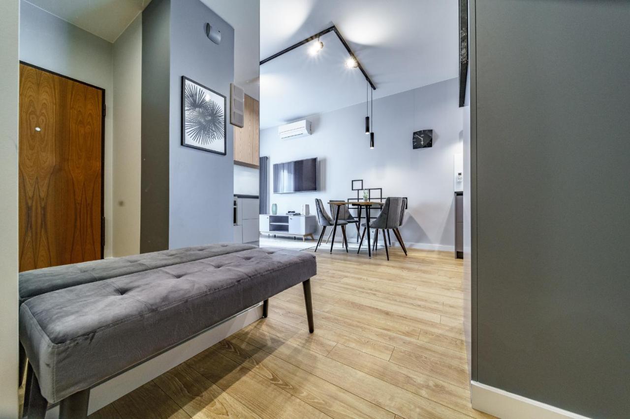 Bright And Charming- Golden Apartments- City Center&S18 Varsavia Esterno foto
